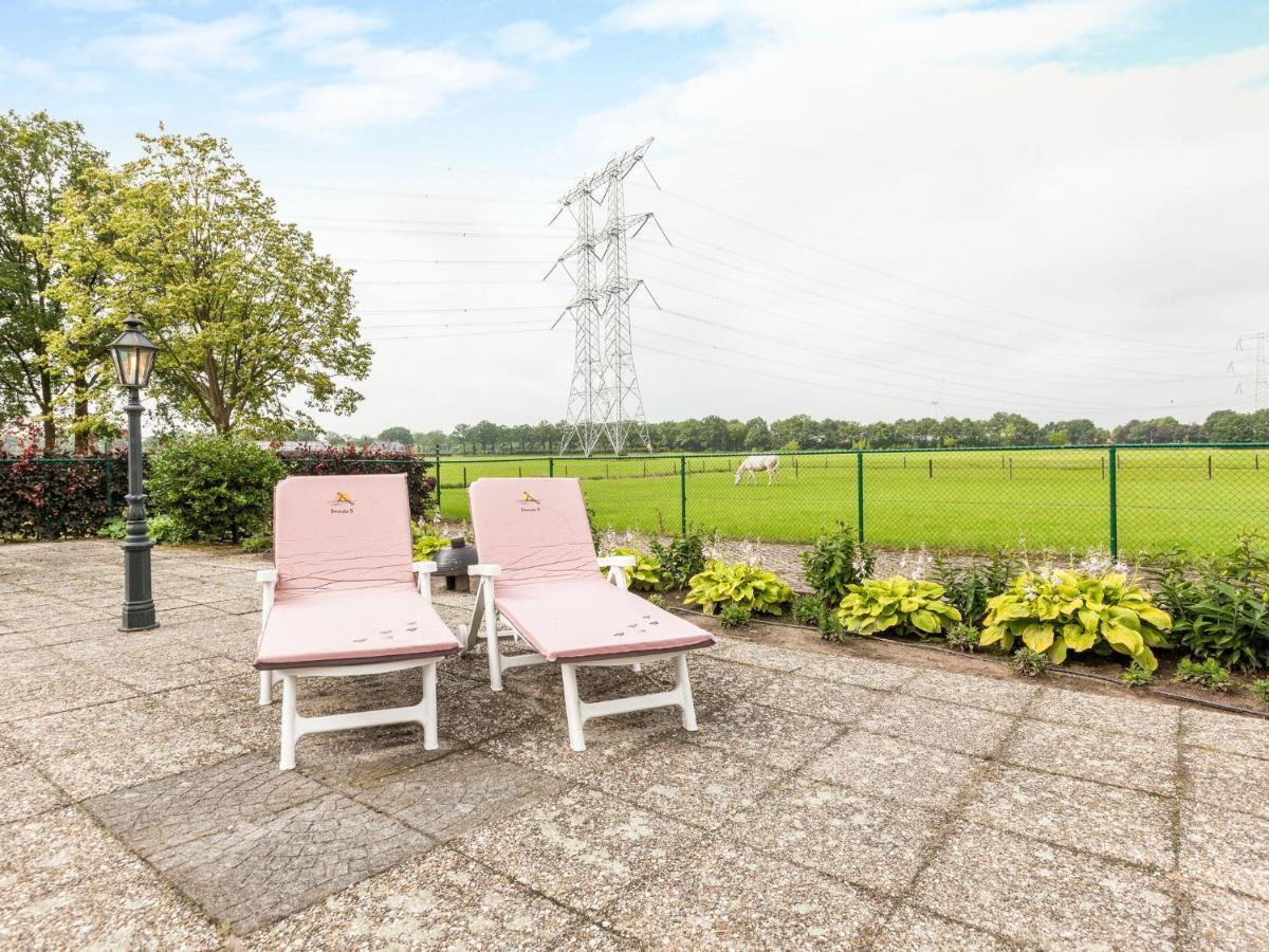Cozy Holiday Home In Oisterwijk With Swimming Pool Kültér fotó